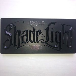 KAT VON D SHADE AND LIGHT CONTOUR PALETTE✨
